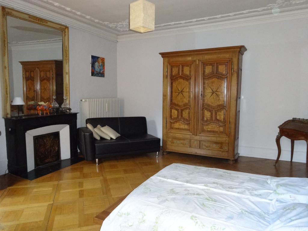 Les Serruriers - Appartement Spacieux Avec Terrasse & Parking Straßburg Exterior foto